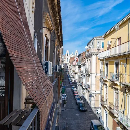 Apartment Eliodoro House Catania